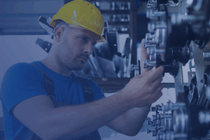 Da manutenção corretiva à manutenção de precisão: o papel do aço no fechamento do ano industrial